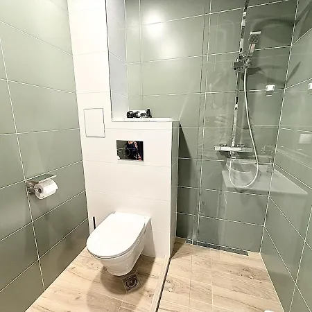 Апартамент Moreni - A Peaceful Retreat W Vitosha View & Free Parking София