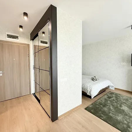 Апартамент Moreni - A Peaceful Retreat W Vitosha View & Free Parking София